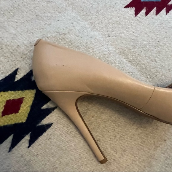 Charles David Nude Pointy Toe Heel Pump Stiletto Size 9 - Picture 10 of 11